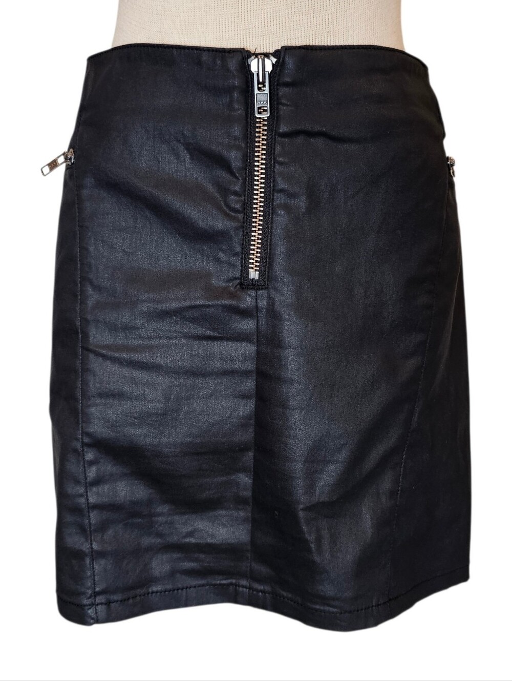 Rebecca Minkoff Mini Skirt Size 6 Black Zipper Accent Edgy Indie Sleaze Festival